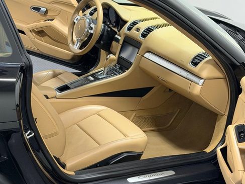 Used 2015 Porsche Cayman RWD image 9