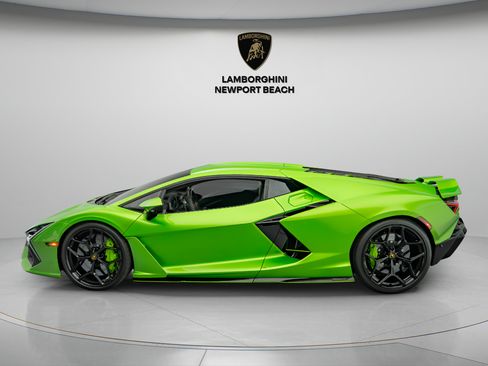 Used 2024 Lamborghini Revuelto AWD/4WD image 30