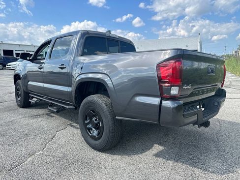 Used 2023 Toyota Tacoma SR AWD/4WD image 8