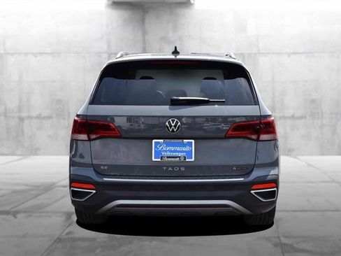 Certified 2023 Volkswagen Taos SE w/ Panoramic Sunroof Package AWD/4WD image 6