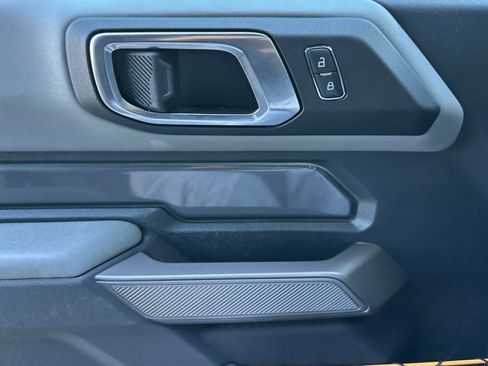 Certified 2021 Ford Bronco Badlands AWD/4WD image 11