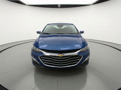 Used 2024 Chevrolet Malibu LT image 2