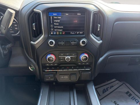 Certified 2021 GMC Sierra 1500 AT4 w/ AT4 Premium Package AWD/4WD image 11