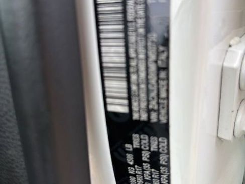 Used 2021 Jeep Renegade Sport image 10