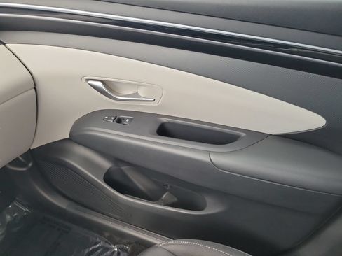 Used 2024 Hyundai Tucson SE FWD image 16