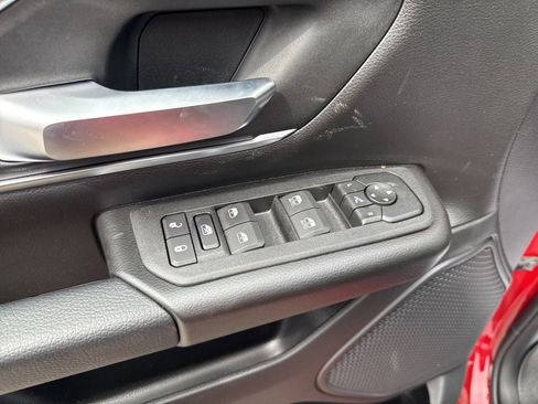 New 2026 RAM 1500 4x4 Crew Cab image 18