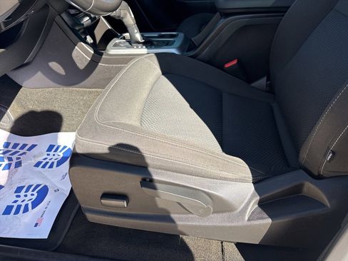 Used 2016 Chevrolet Colorado LT image 15