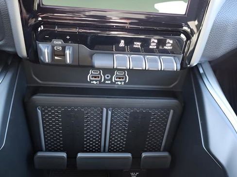 New 2026 RAM 2500 Laramie image 16