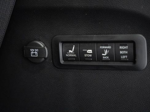 New 2026 Chrysler Pacifica Pinnacle w/ Trailer Tow Group image 9