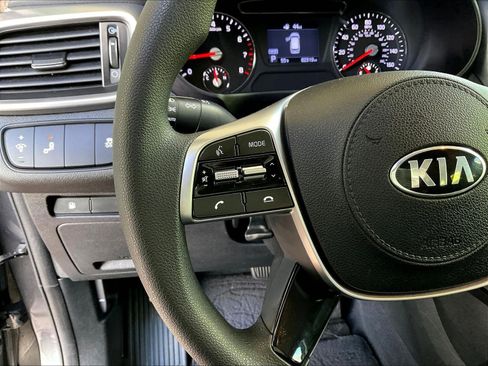 Used 2020 Kia Sorento LX FWD image 11