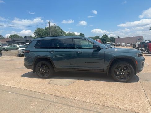 Used 2026 Jeep Grand Cherokee L Limited w/ Limited Altitude Package AWD/4WD image 5