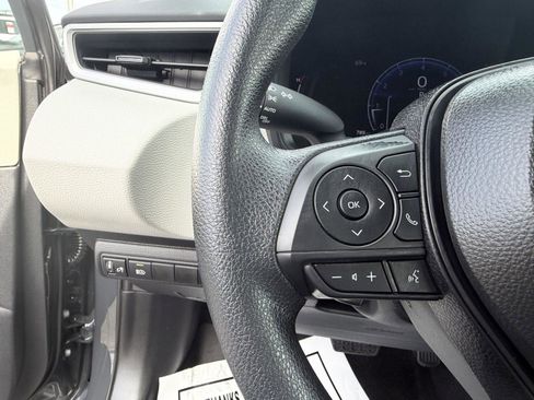 Used 2026 Toyota Corolla LE image 17