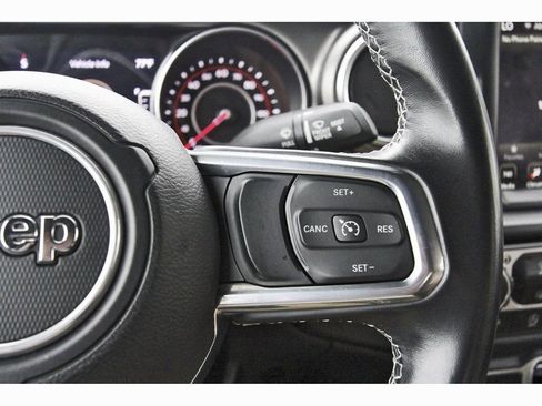 Used 2022 Jeep Gladiator Rubicon w/ Trailer Tow Package image 24