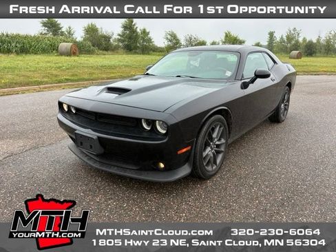 Used 2021 Dodge Challenger GT AWD/4WD image 4