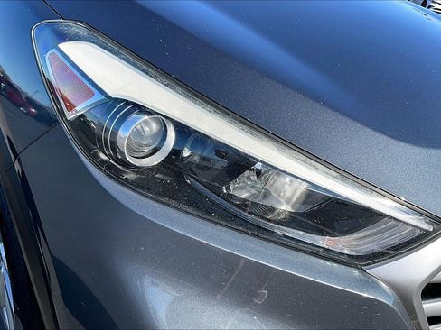 Used 2017 Hyundai Tucson SE w/ SE Popular Package 02 FWD image 25