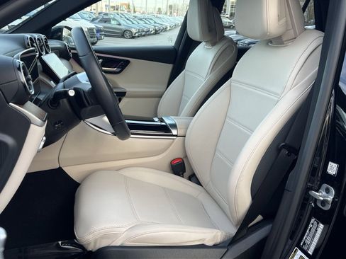 Certified 2024 Mercedes-Benz GLC 300 4MATIC image 11