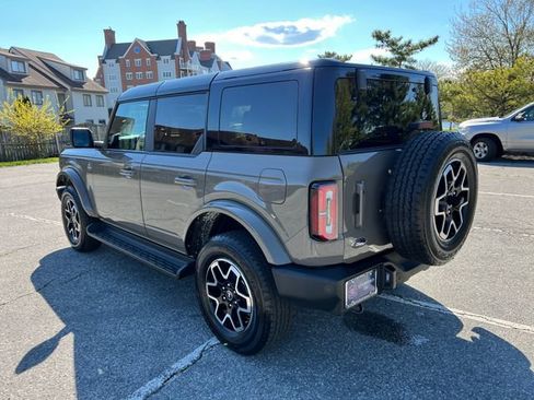 Used 2025 Ford Bronco Outer Banks AWD/4WD image 8