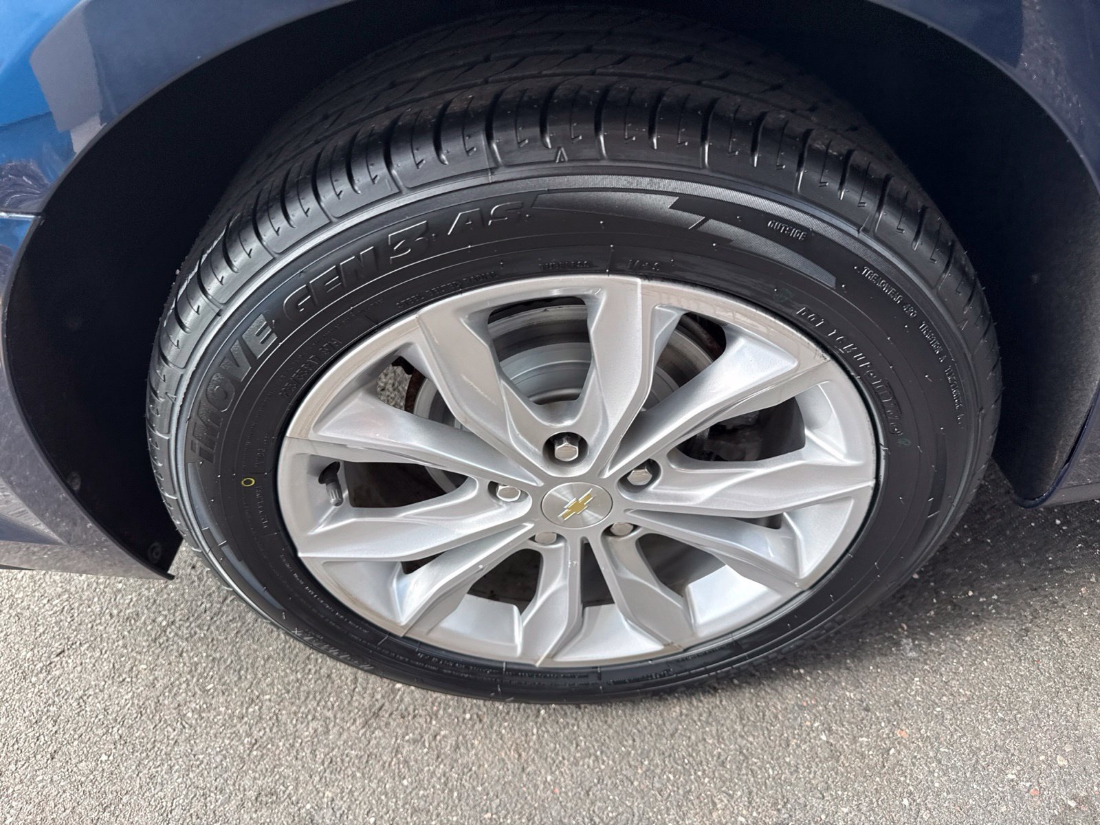 Used 2020 Chevrolet Malibu LT FWD image 13