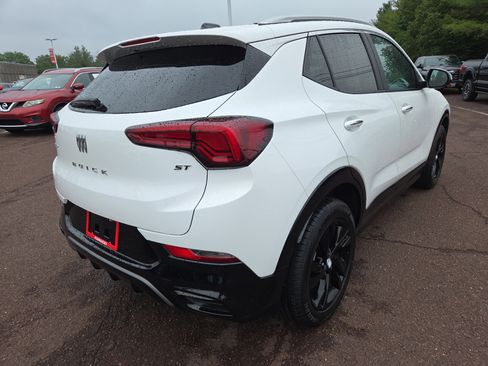 Used 2024 Buick Encore GX Sport Touring AWD/4WD image 3
