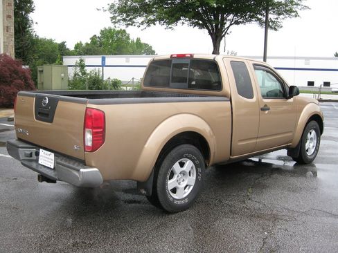 Used 2005 Nissan Frontier SE w/ (P01) Power Pkg RWD image 7
