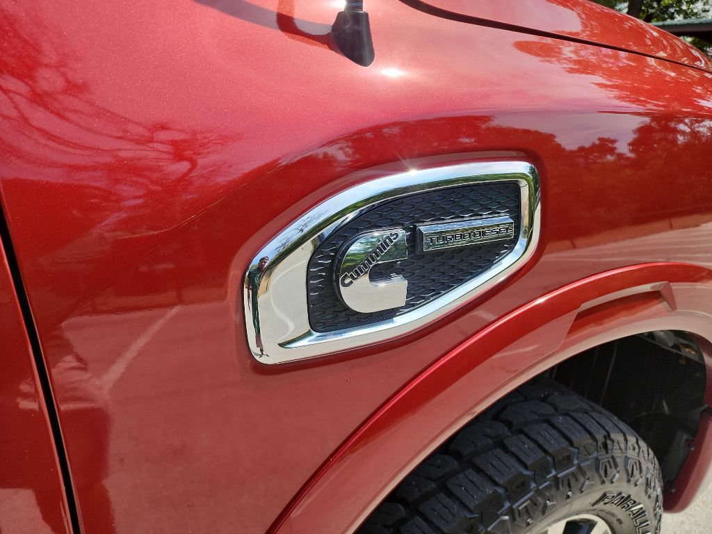 Used 2017 Nissan Titan PRO-4X AWD/4WD image 16