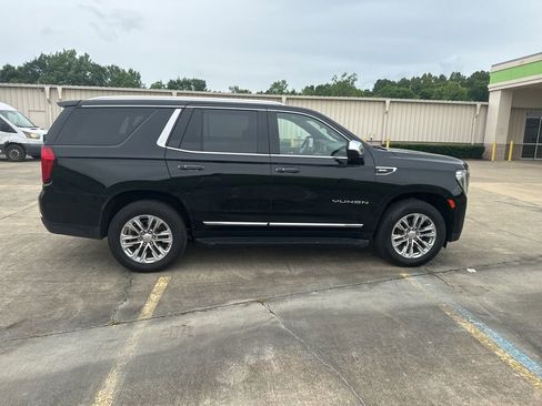 Used 2023 GMC Yukon SLT AWD/4WD image 20