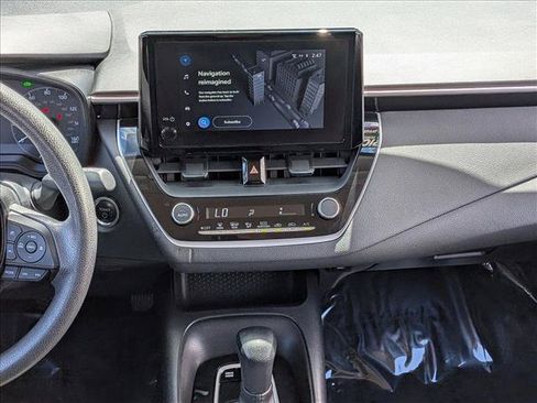 Used 2024 Toyota Corolla LE w/ LE Convenience Package FWD image 12