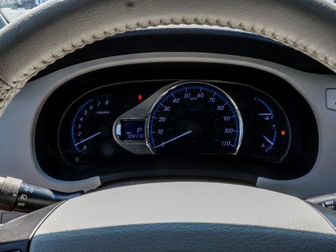 Used 2012 Toyota Sienna XLE FWD image 54