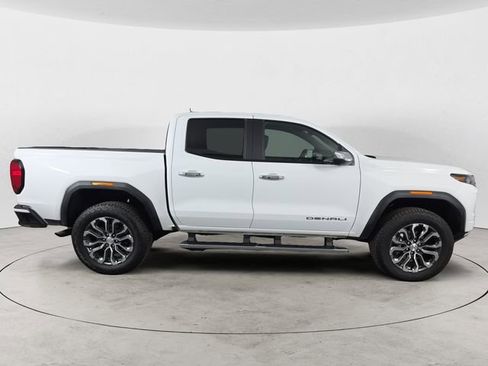 Used 2026 GMC Canyon Denali AWD/4WD image 6