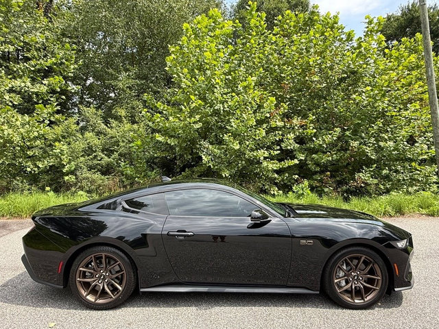 Used 2024 Ford Mustang GT Premium RWD image 5