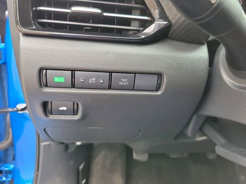 Used 2021 Nissan Sentra SR w/ SR Premium Package FWD image 16