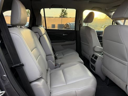 Used 2017 Honda Pilot Touring image 20