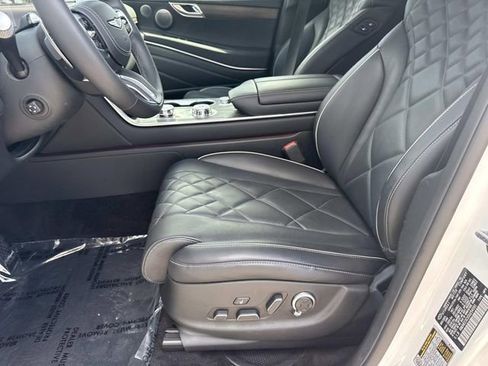 Used 2025 Genesis GV80 3.5T Prestige AWD/4WD image 19
