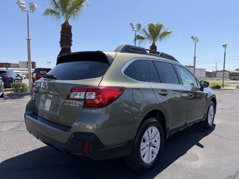 Used 2019 Subaru Outback 2.5i AWD/4WD image 6