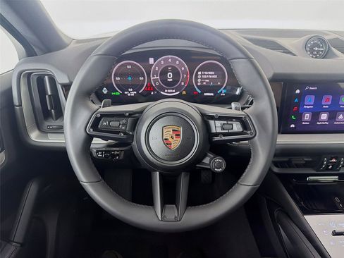 New 2026 Porsche Cayenne Coupe AWD/4WD image 12