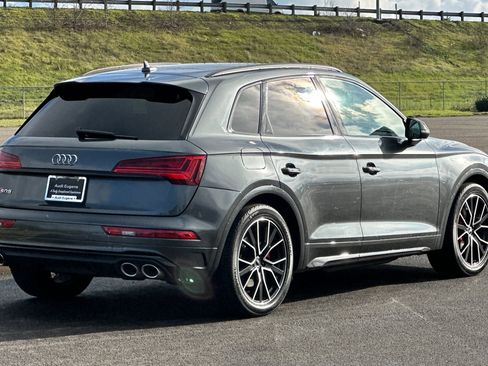 Used 2021 Audi SQ5 Premium Plus w/ Premium Plus Package image 3