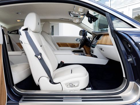 Certified 2017 Rolls-Royce Wraith image 34