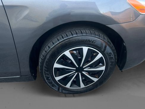 Used 2007 Toyota Camry LE FWD image 25