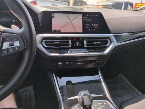 Used 2019 BMW 330i xDrive Sedan w/ Convenience Package AWD/4WD image 17