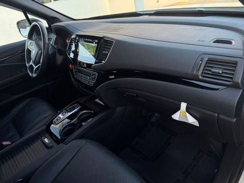 Used 2023 Honda Passport Elite image 19