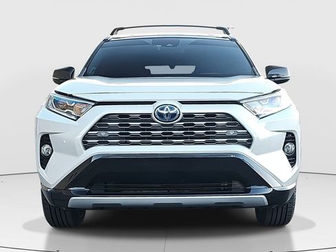 Used 2021 Toyota RAV4 XSE image 2