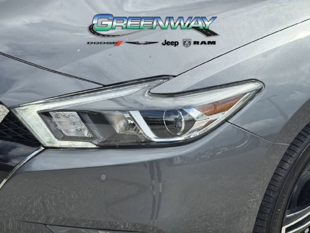 Used 2017 Nissan Maxima SR w/ Midnight Edition FWD image 31