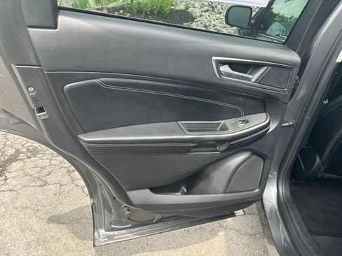 Used 2022 Ford Edge Titanium w/ Equipment Group 301A AWD/4WD image 21