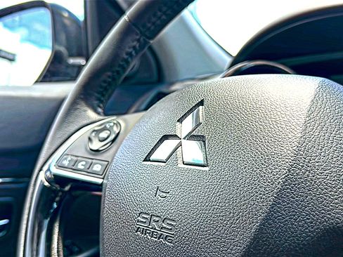 Used 2023 Mitsubishi Outlander Sport SE AWD/4WD image 30