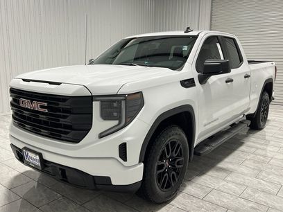 New 2026 GMC Sierra 1500 Pro w/ Graphite Edition