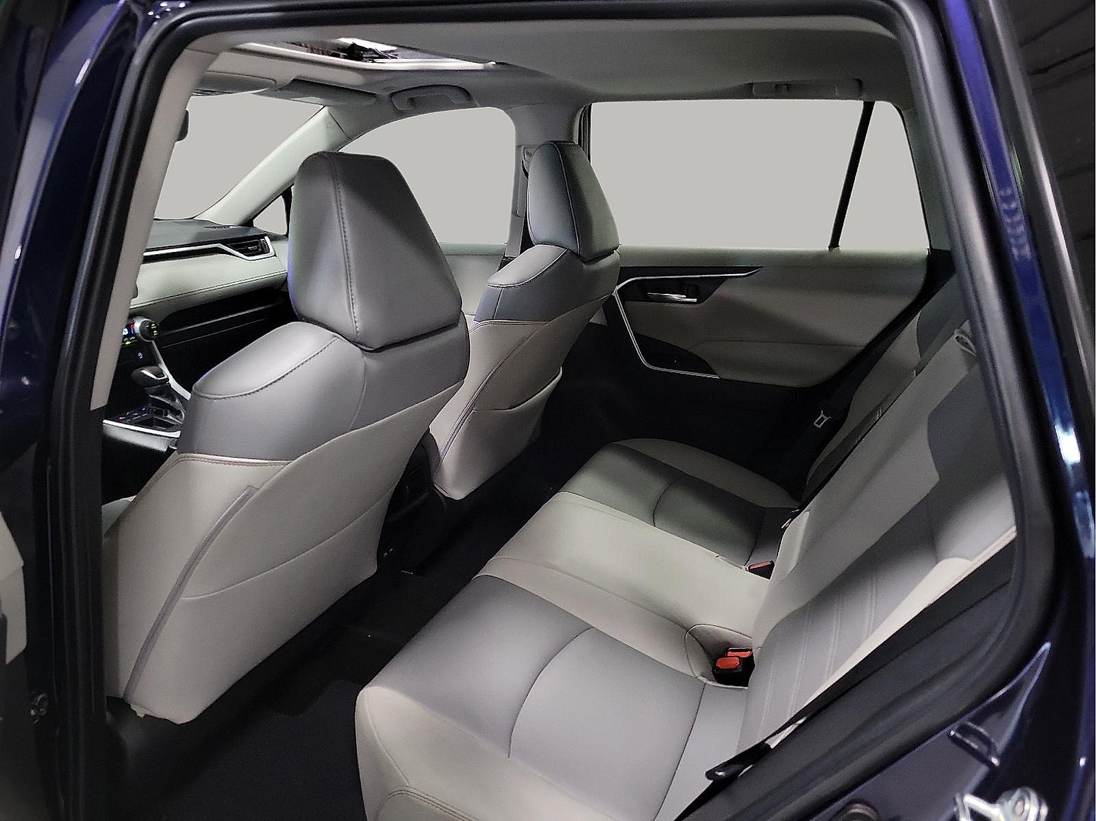 Certified 2023 Toyota RAV4 XLE Premium FWD image 7