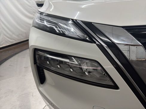 Used 2023 Nissan Rogue Platinum w/ Platinum Premium Package image 10