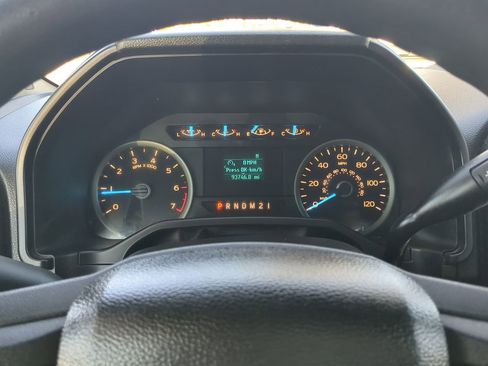 Used 2016 Ford F150 XLT image 24