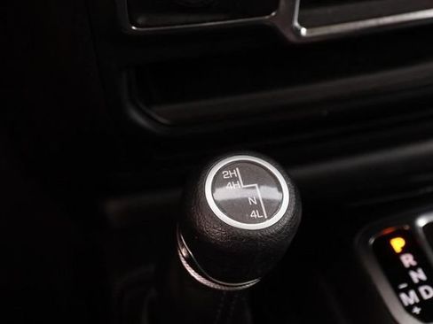 Used 2019 Jeep Wrangler Unlimited Sport AWD/4WD image 19