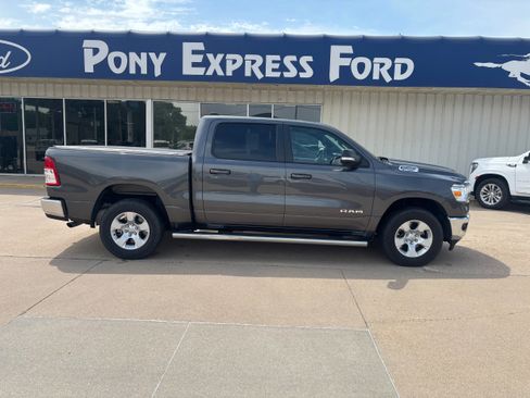 Used 2021 RAM 1500 Big Horn AWD/4WD image 2
